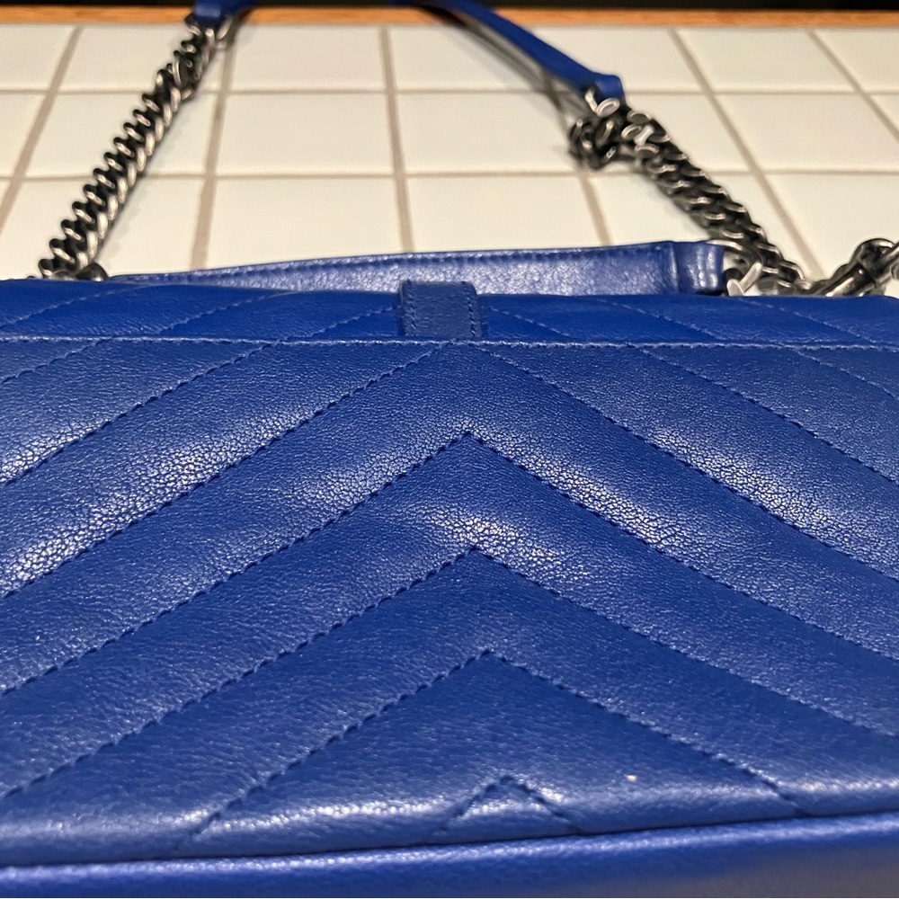 Saint Laurent Royal Blue WALLET ON A CHAIN - Picture 3 of 16